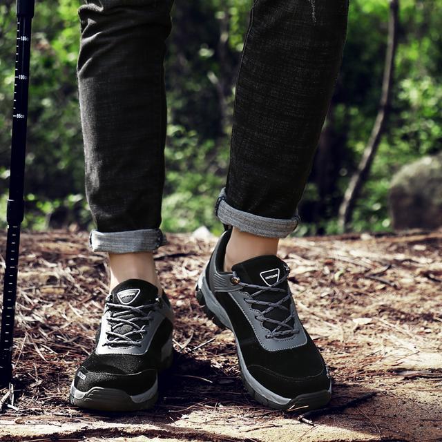 建议中年男人:咬咬牙拿下这"皮运动鞋",年初一穿,走路拉风帅