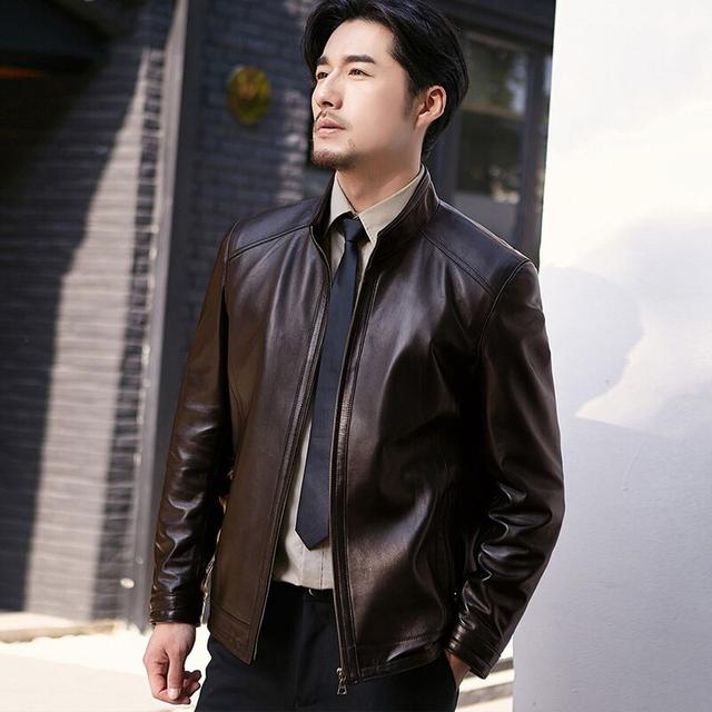 马上过年:穿这"高级黑"男皮衣,霸气倍有面,抗寒又保暖贼体面