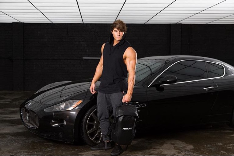 凭啥他能成为拥有360万粉丝的超级健身网红