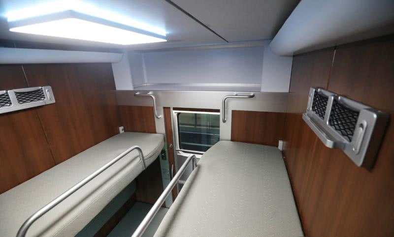 开跑京沪线, 将逐渐替换普速"绿皮车"