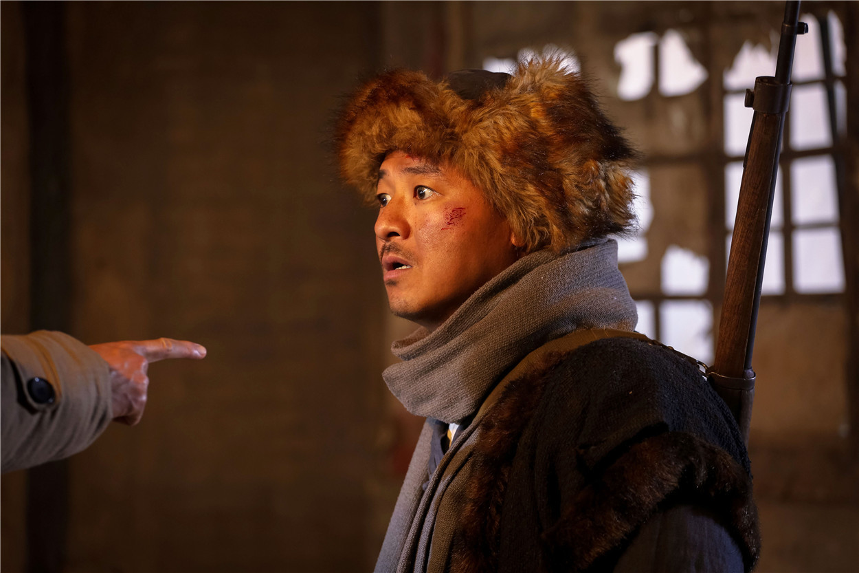 《区小队》热播 齐奎本色出演执拗的北方汉子