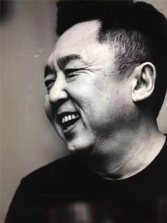 于谦新片首映礼大咖云集郭德纲岳云鹏评价不愧是德云社亲人