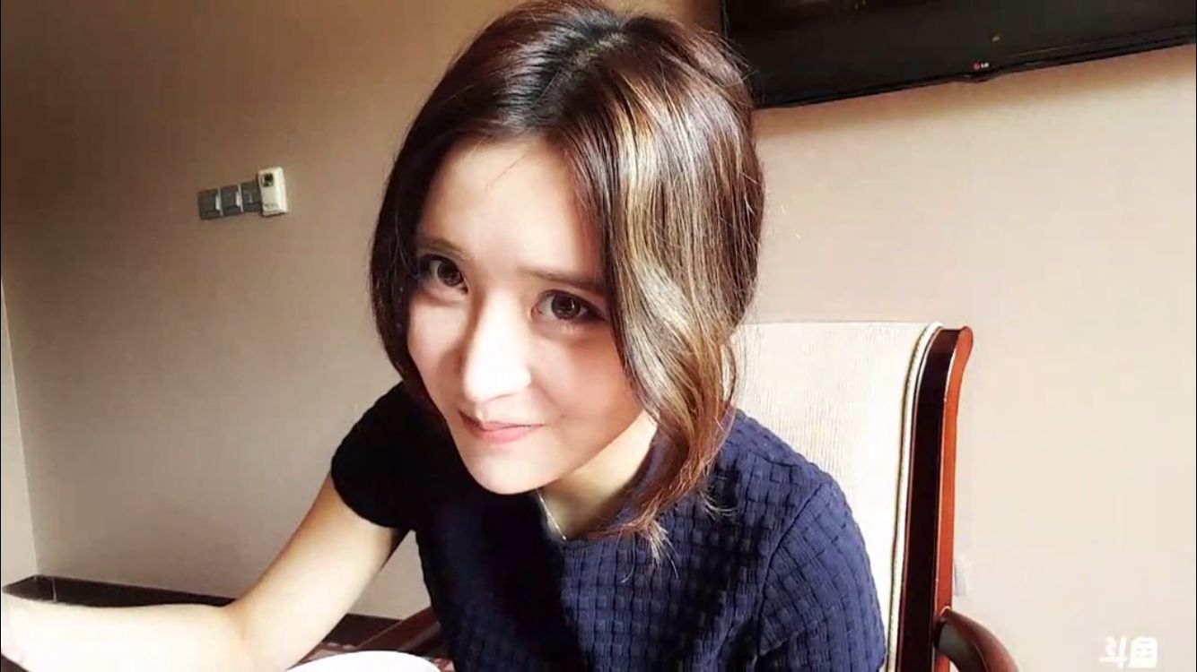 被封杀的大主播会出去找工作吗小智这番话很现实且行且珍惜