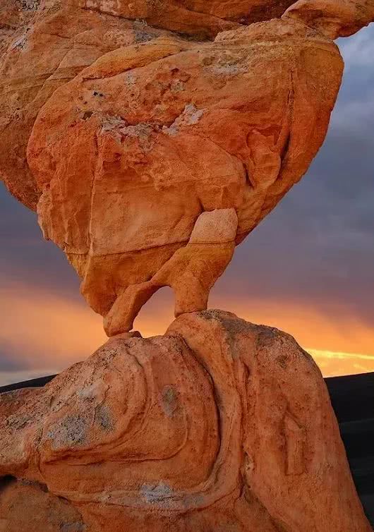 岩石|夫妇岩|石头包_新浪新闻