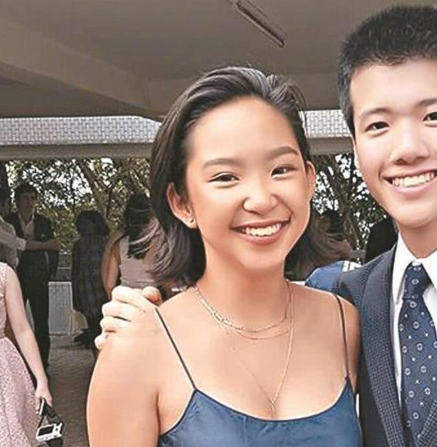 不知道是不是因为发福的原因,从照片上看林青霞女儿好像胖了不少,都是