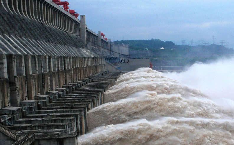 发电量最大的四座水电站中国第一年总发电量1千亿kwh