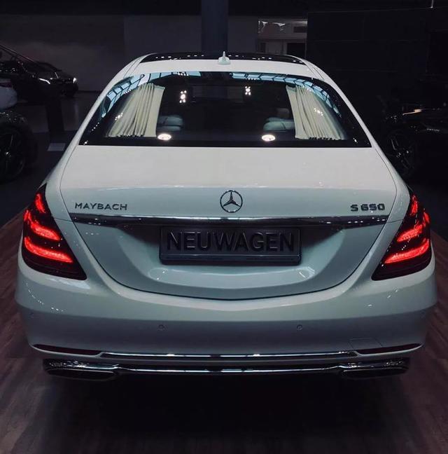 实拍|奔驰迈巴赫s650 pullman v12,无可撼动的气场!