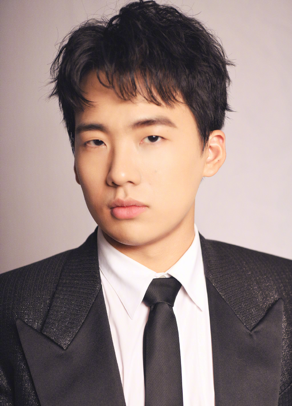 郭麒麟给于谦写了一封家书贺50岁大寿郭德纲发微博7个评价