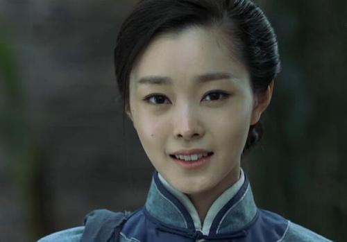 伪装者中,与明台不是官配的于曼丽,3点说明为何备受喜爱!