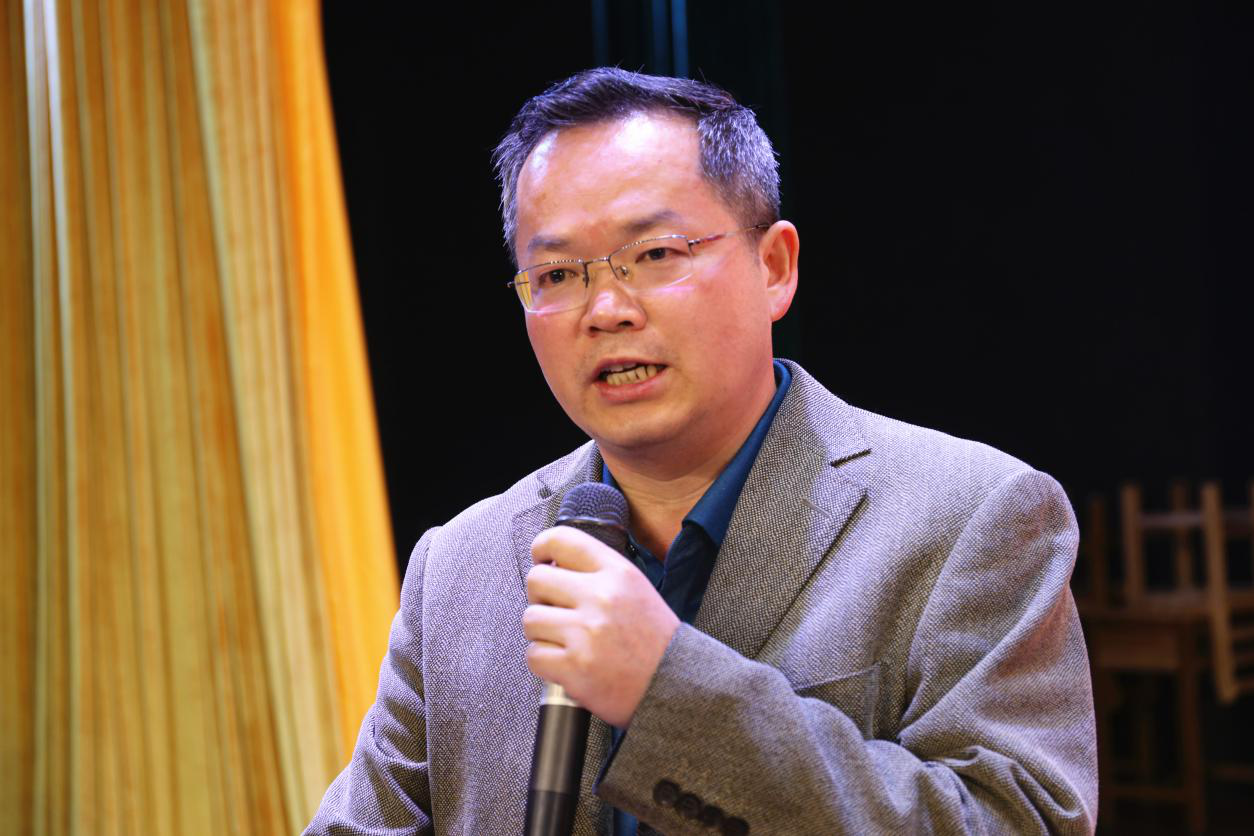 长郡滨江中学初二年级隆重举行生地会考誓师大会