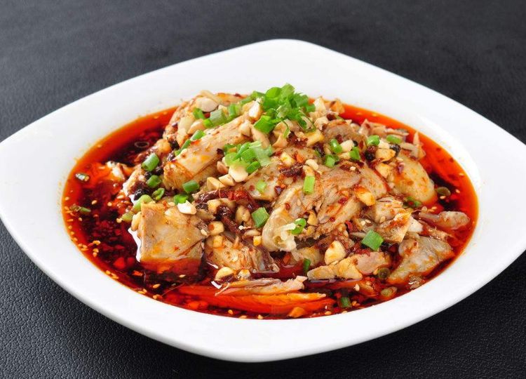 这就是今天给大家分享的口水鸡的做法,这个方法做出来的口水鸡麻辣鲜