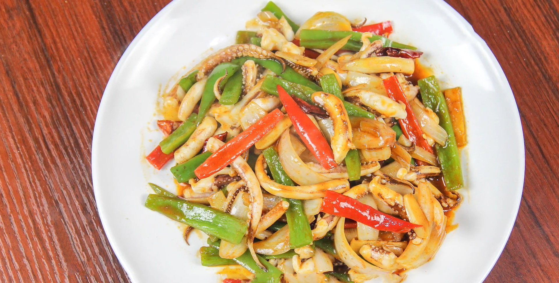 天太冷,来一盘爆炒鱿鱼须,按厨师长的方法,香辣可口不腥不腻