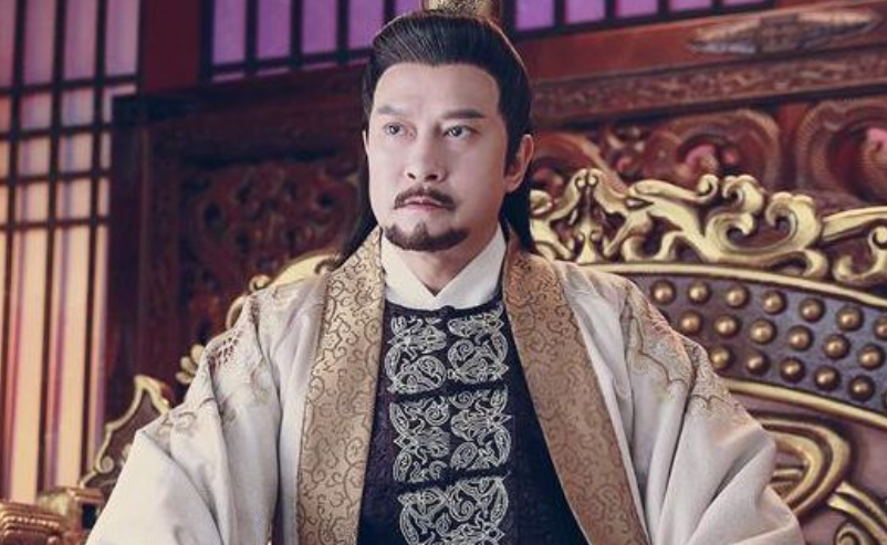 在拓跋晃的父亲拓跋焘在位期间,有一次柔然部落进犯中原,拓跋焘亲自