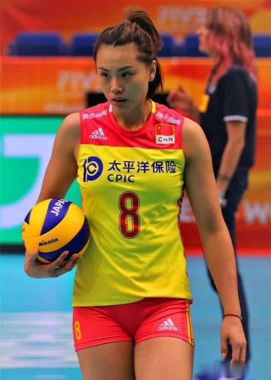 在主攻位置上山东女排有宋美丽这位头号核心,然而宋美丽在2018-2019