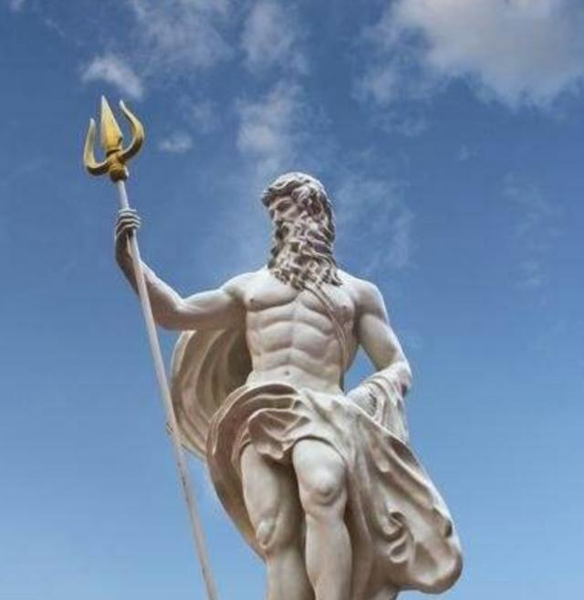 这位尼普顿是罗马的十二位主神之一,司掌着大海和马匹,罗马人继承了