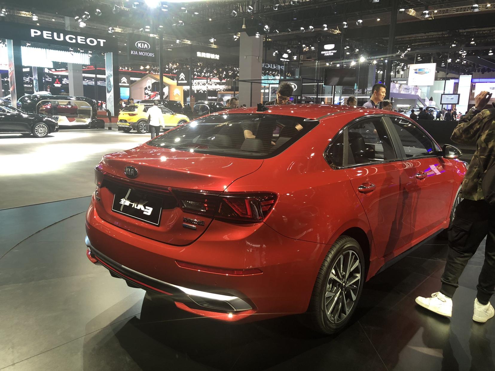 2019上海车展,全新一代起亚k3首发亮相