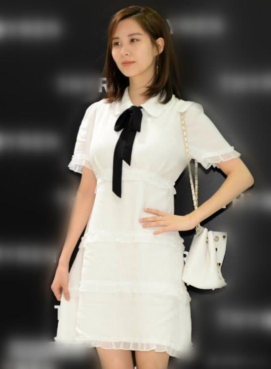 徐贤出席活动气场足!一身蓝色西装实力抢镜,网友:被撩到了!