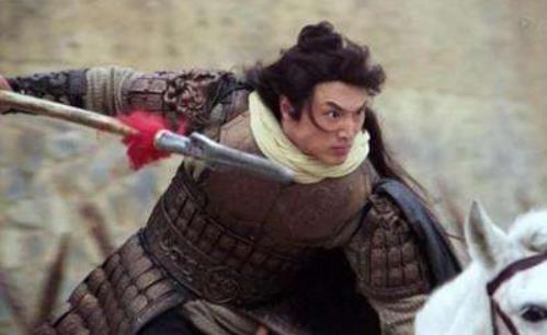 伍云召武艺高强,曾经起兵反隋,因他曾经驻守在南阳关,所以被人称为"