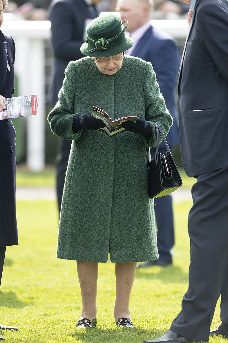英女王照片大衣图片