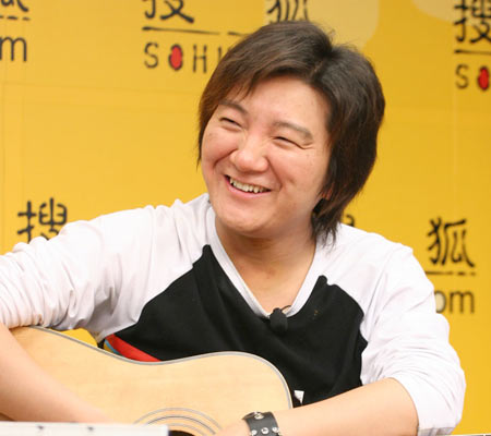 他曾凭借《老鼠爱大米》爆红后,被骗光钱财,如今逆袭成功|杨臣刚|老鼠