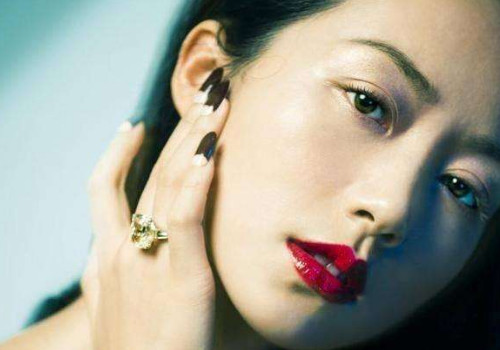 韩雪钟爱奢侈珠宝,拍戏时带的黄钻,价格震惊全场