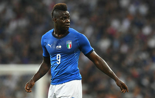 巴神回应批评:不因糟糕的昨日而耽误美好的今日,我很坚强