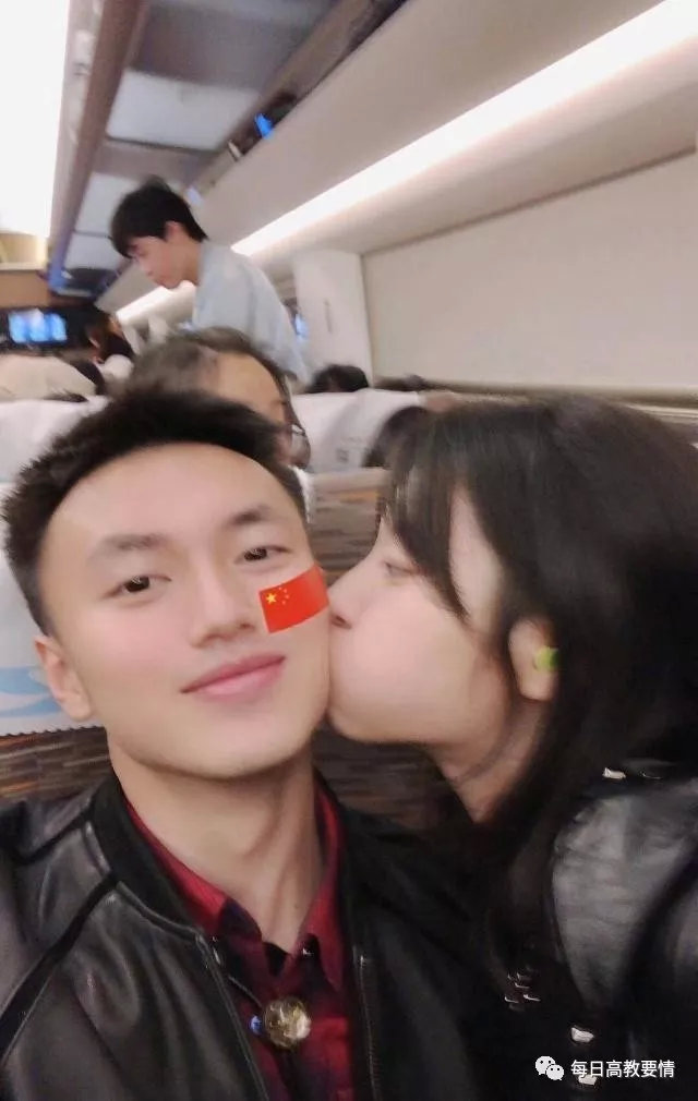 马艺妮宋思睿约清华北大妹子3p被拒,内容劲爆不堪入目还有工具?|小师妹|马艺妮|宋思睿_新浪新闻