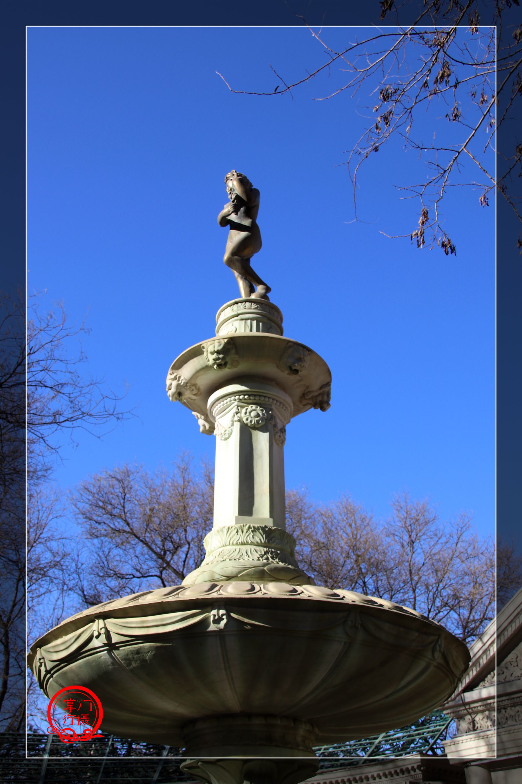 欧式园林建筑不是重点,惟妙惟肖的罗马人体雕塑才能显出别样美感