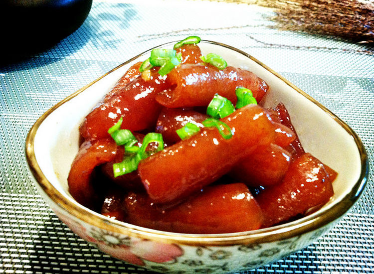 猪皮别再只用来炒了,多加一步换种做法,满满的胶原蛋白溢出来