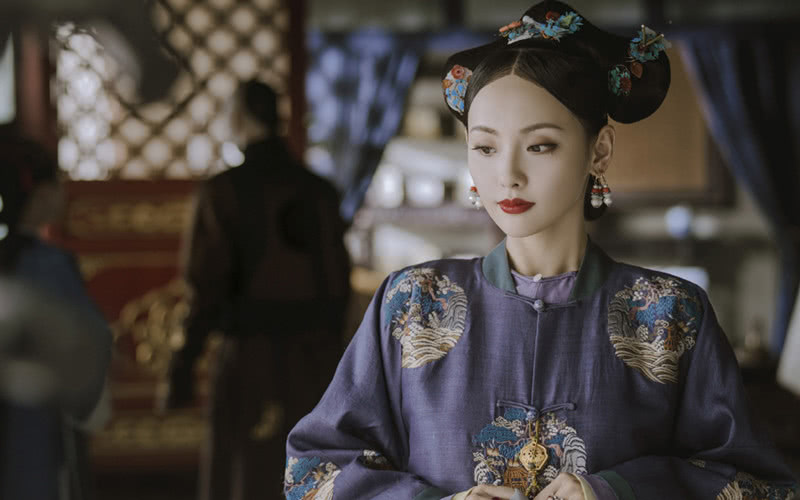 《妻子的浪漫旅行2》路拍流出,章子怡平易近人