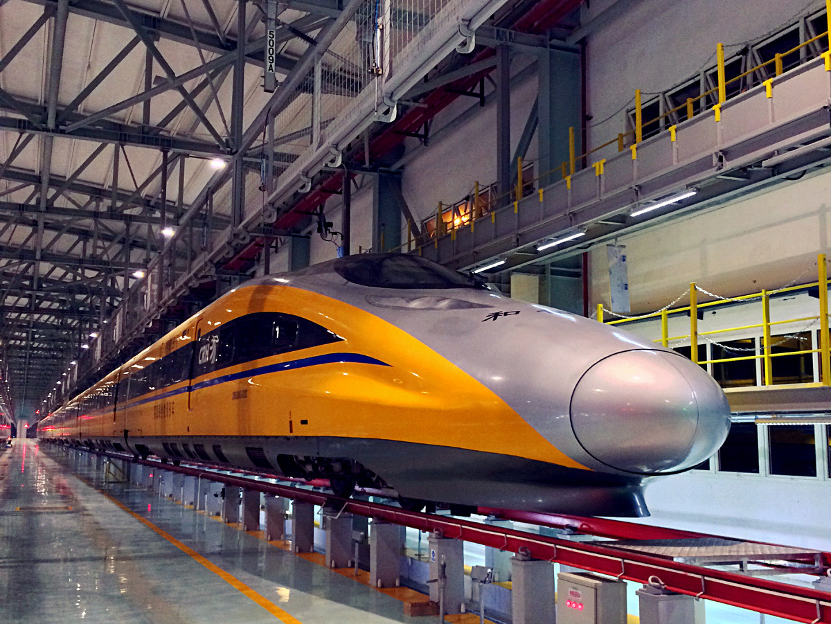 中国这趟高铁太神秘,从不搭乘客,永远是空的,还是要天天跑