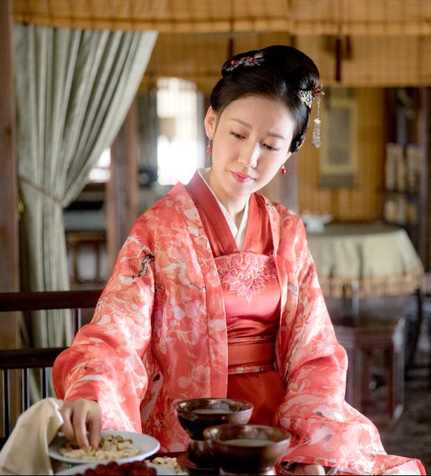 《刁蛮公主》中的大家闺秀"文蔷",当妈后竟还跟少女一般冻龄!