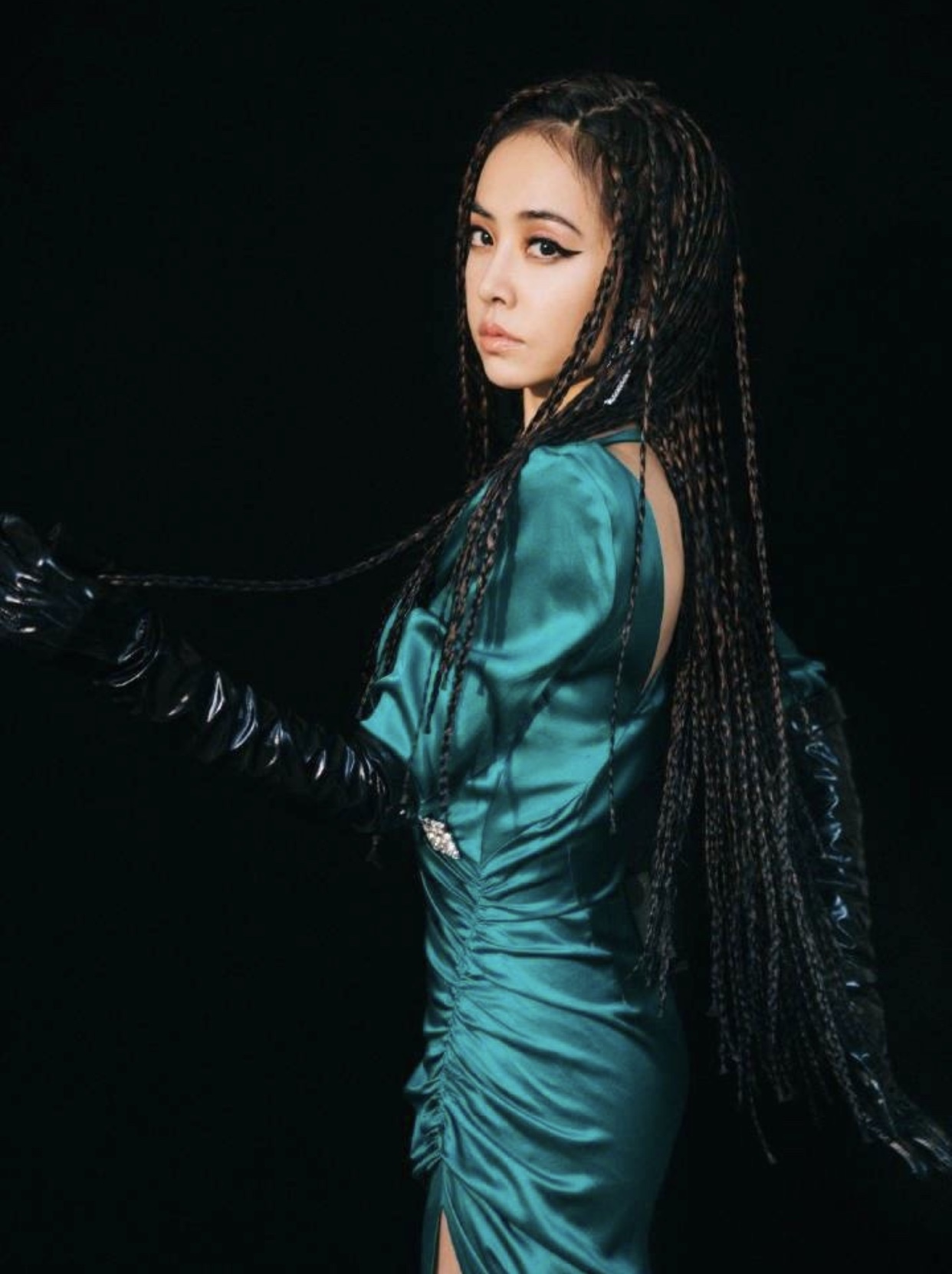 蔡依林跨年晚会首唱怪美的,大放异彩,现场唱跳皇后非她莫属