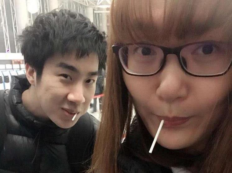 正如骚男老婆七七在微博里所说,我只能配得上一无所有的他.