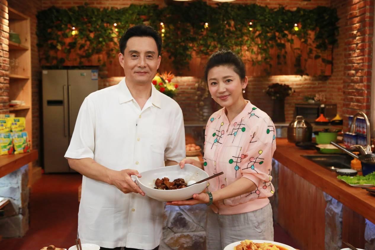 昔日最帅白龙马,后因拍戏被打住院,如今靠卖卤菜生活|王伯昭|白龙马