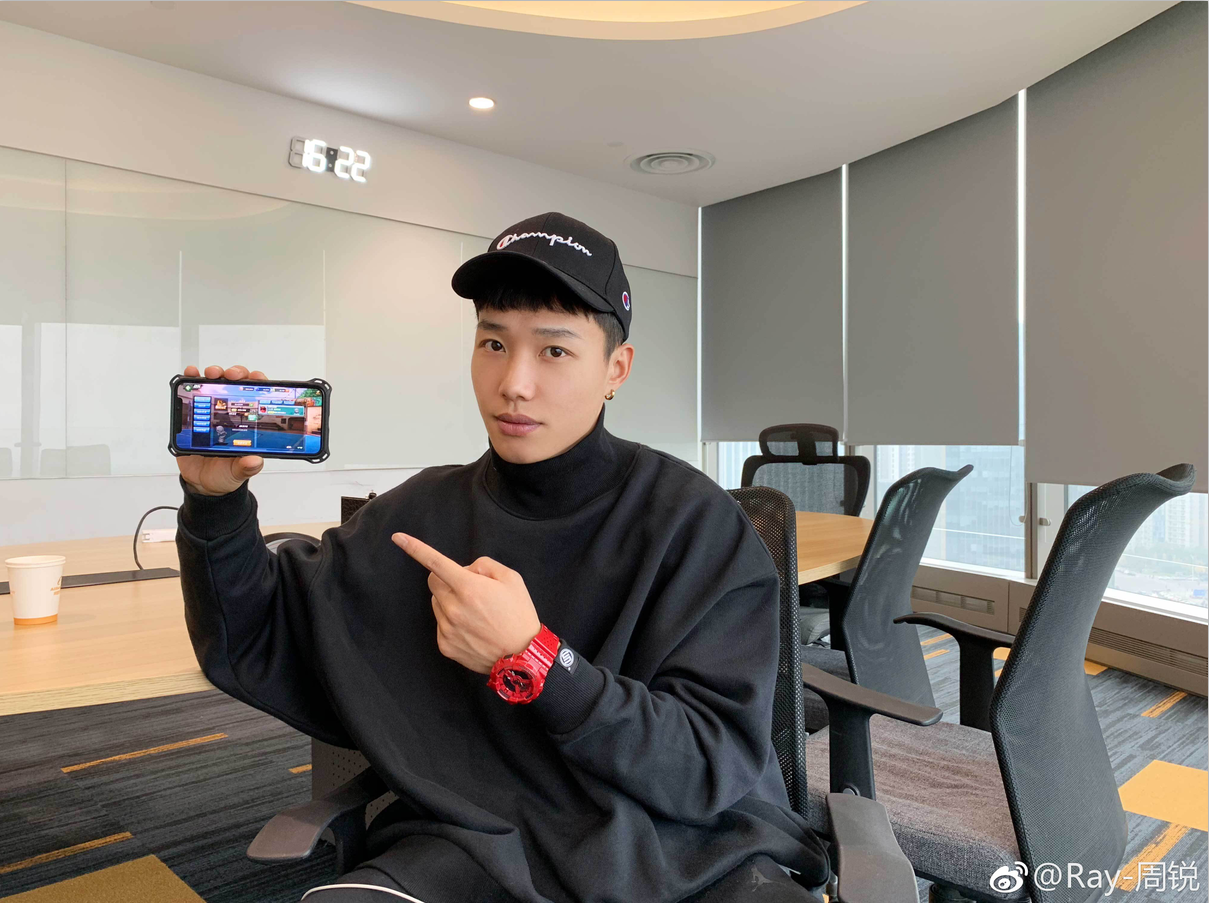 看言情打耳洞爱唱歌 灌篮周锐没想到你是这样