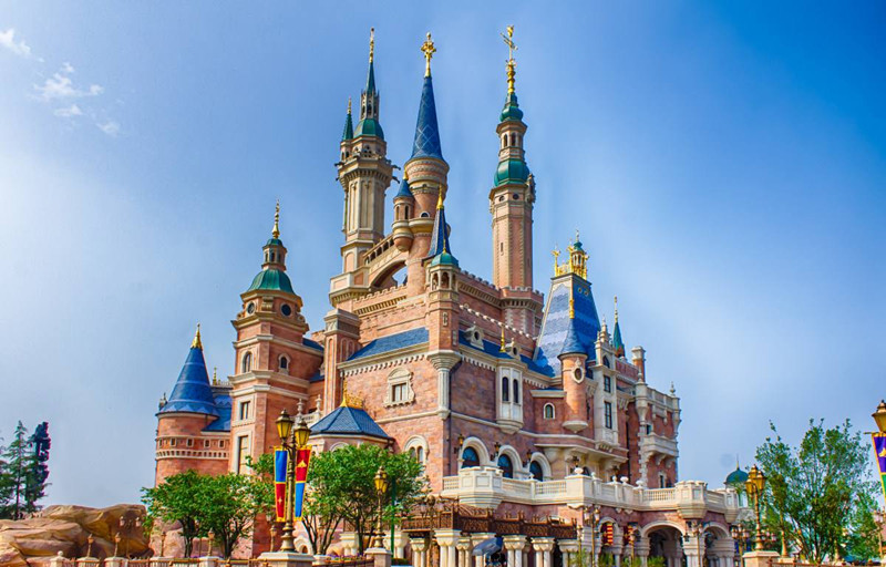 上海迪士尼遭网友纷纷吐槽结果游乐园官方回应网友无语