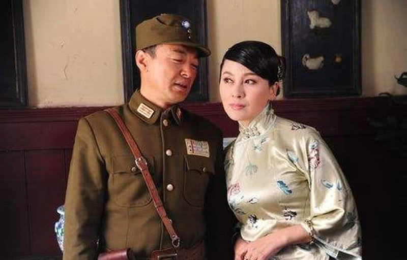长得帅气又专情,小3岁老婆也是演员,今12岁女儿继承父母美貌