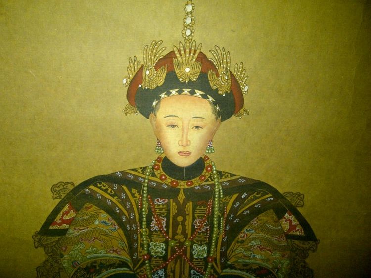 她是乾隆亲选的儿媳,奴才出身却成皇后,生一儿子还继承大清帝位