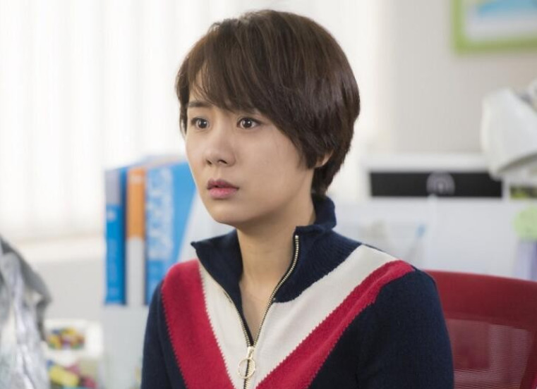 她长相酷似杨紫,曾出演《重案六组》,今因与张一山演姐弟而走红