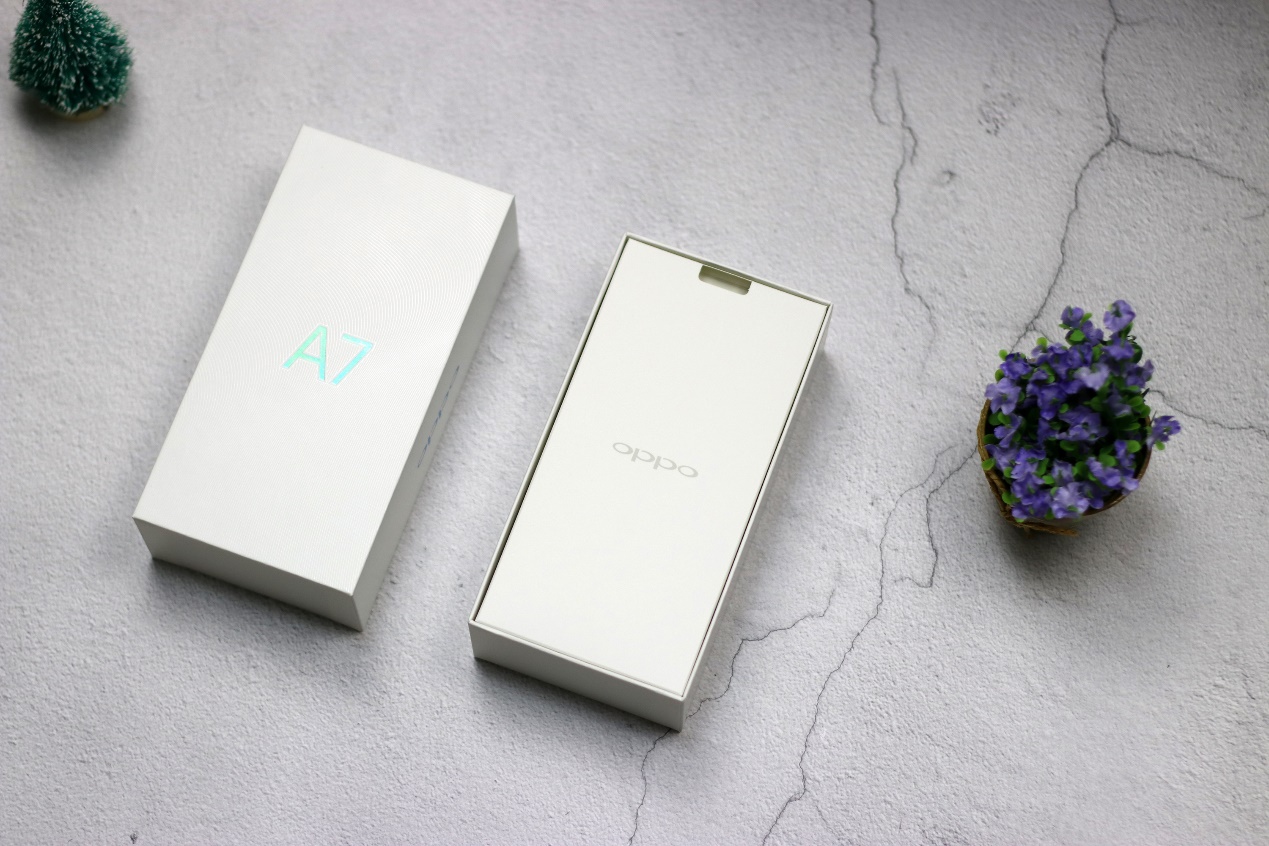 水滴屏大电池oppoa7清新粉开箱