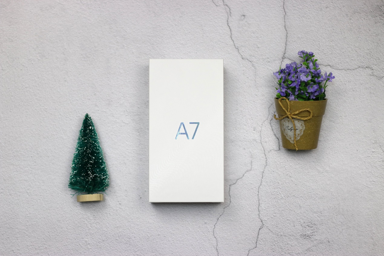 水滴屏大电池oppoa7清新粉开箱