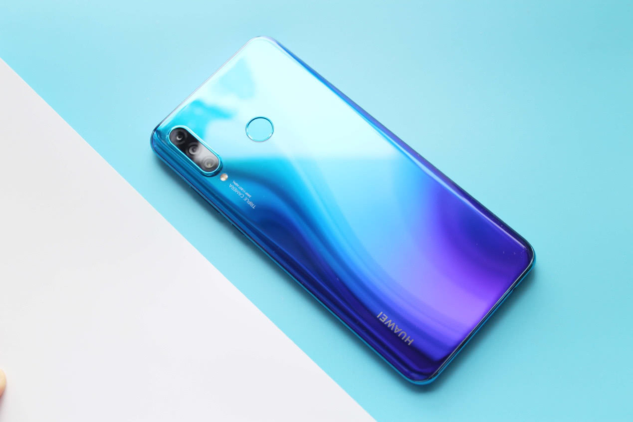 不知如何自拍才更美?华为nova4e前置3200万自拍神器祝你一臂之力__财