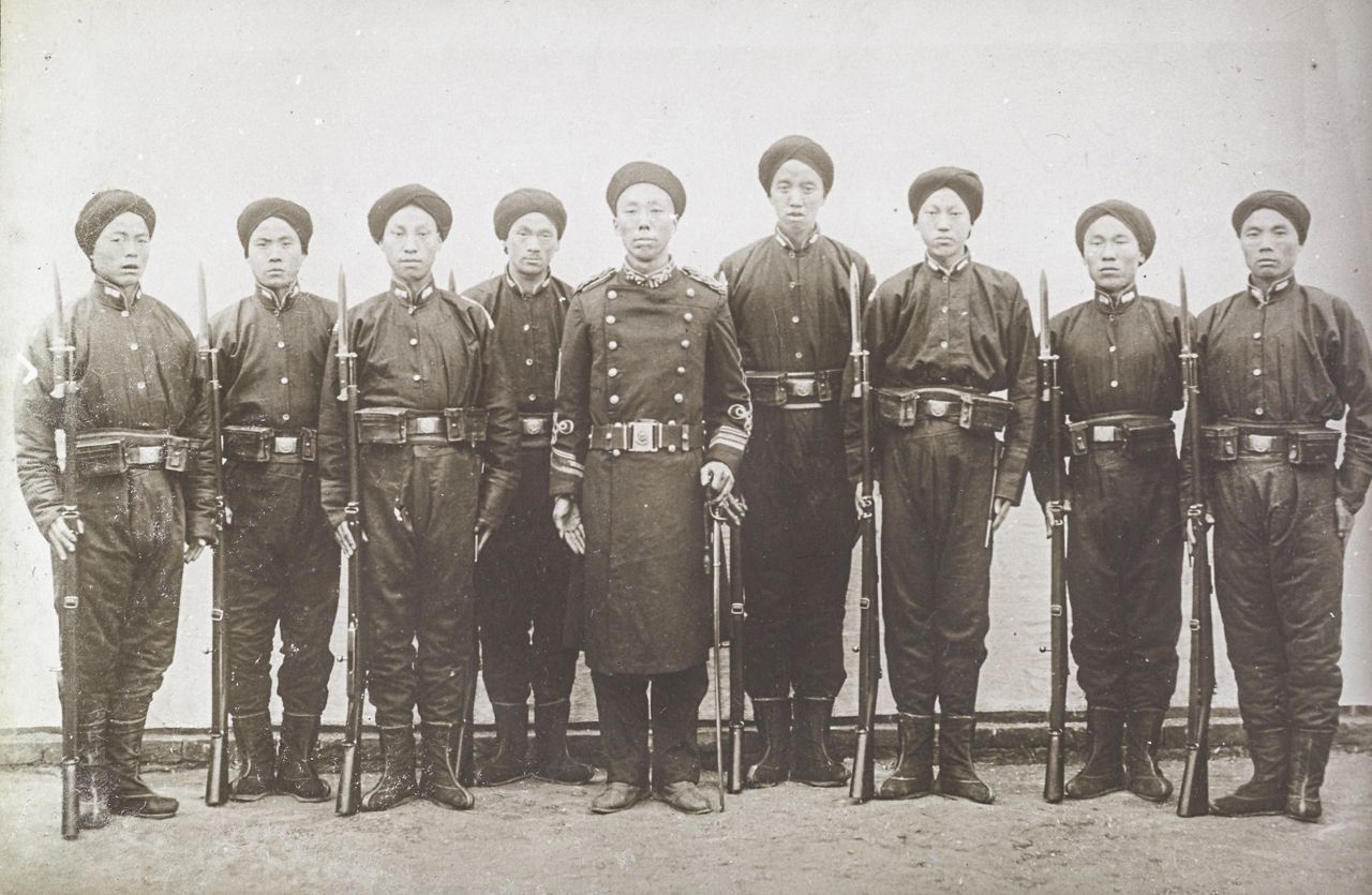 末年的士兵是这样一番面貌,怪不得被侵略|士兵|制服|军队_新浪新闻