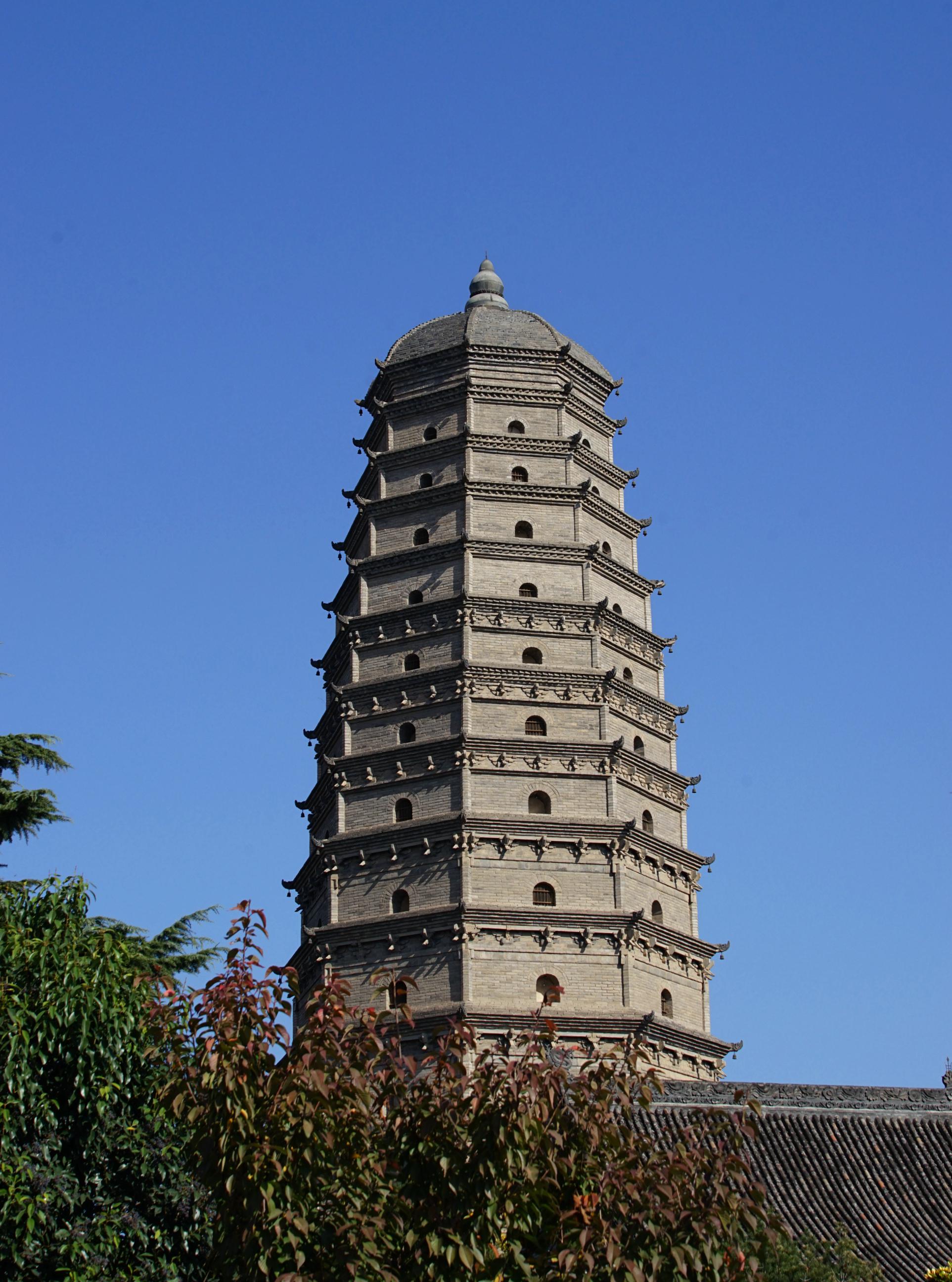 陕西法门寺地宫 失传千年的“秘色瓷”重现人间 精湛工艺让人惊叹