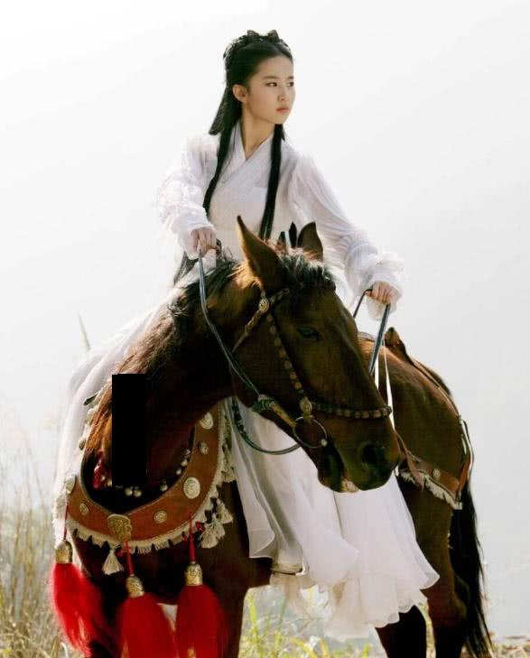 论女星的骑马照,瞧完照片后,网友:俺只服赵丽颖|赵丽颖|女星|刘诗诗