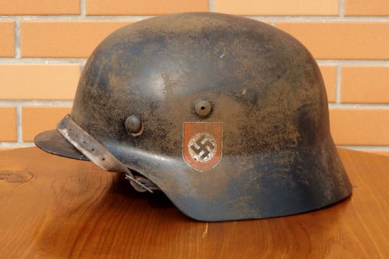 都是戴头盔,为何二战中德军穿戴严谨,美军吊儿郎当?