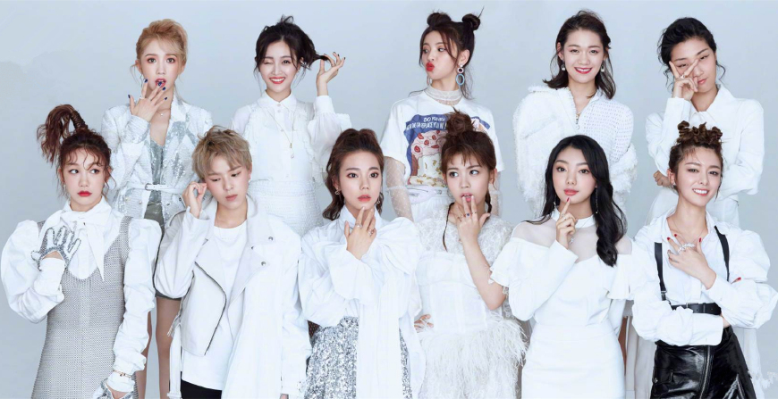 火箭少女又拍大片,黑白两套新造型上线,这次真的太考验颜值!