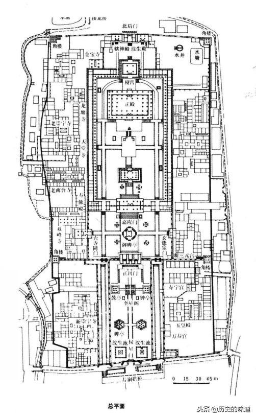 南岳大庙平面呈长方形,主体建筑依次由棂星门,奎星阁,正川门,御碑亭