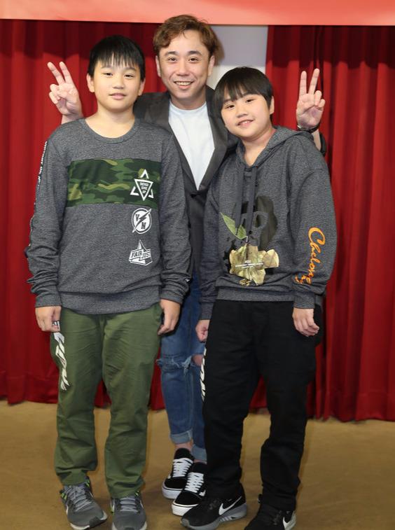 小小彬怎么胖成这个样子?他的人生算是被他的爹一手给毁了!